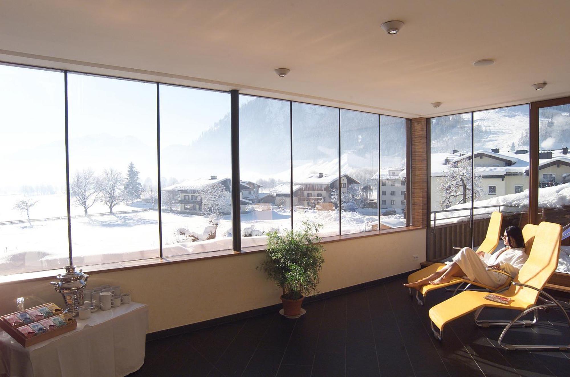 Gasthof Zur Post Maishofen Exteriör bild
